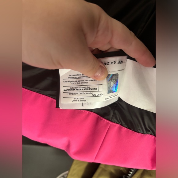 Canada Goose Vest - Picture 8 of 14